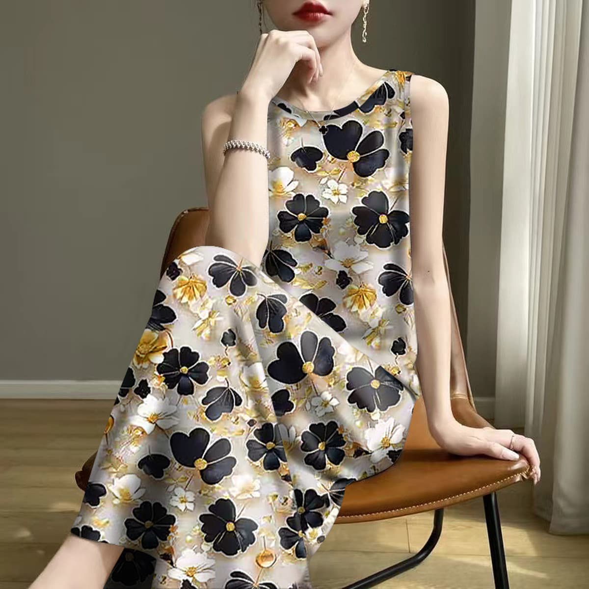 Оптовая продажа 2025 летняя дамочка выжатый возраст летний принт без рукавов, чтобы носить платье-жилет внутри и снаружи