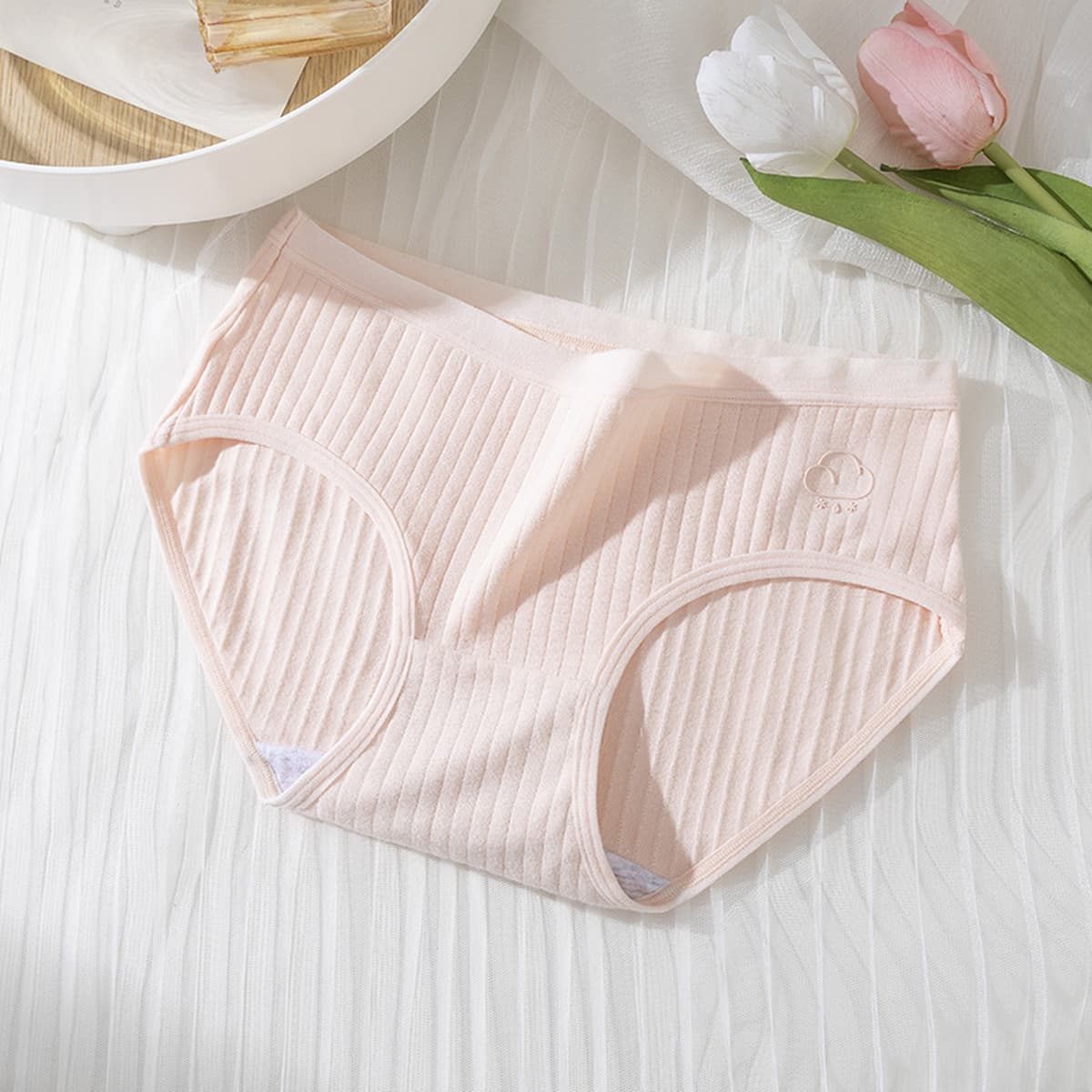 Женские бесшовные хлопковые шорты со средней талией и шаговым швом, летние тонкие дышащие, Новые Треугольные шорты 8518