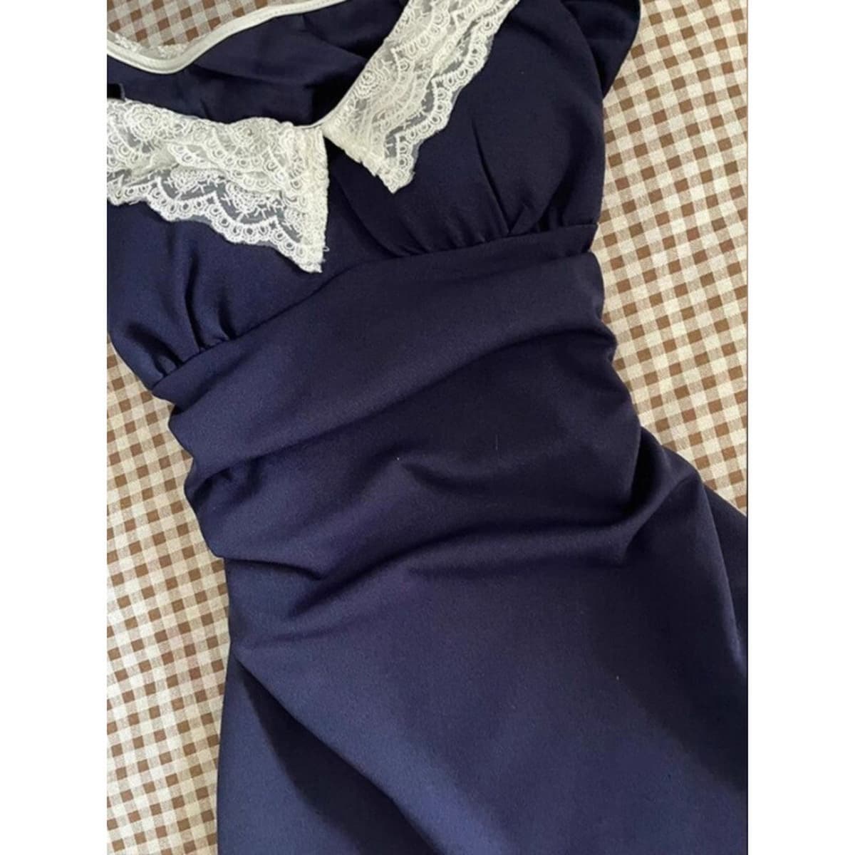 Летняя юбка-миди в стиле Хепберн 2025 года, миниатюрная, короткая, с французским кружевом и маленькими летящими рукавами для...