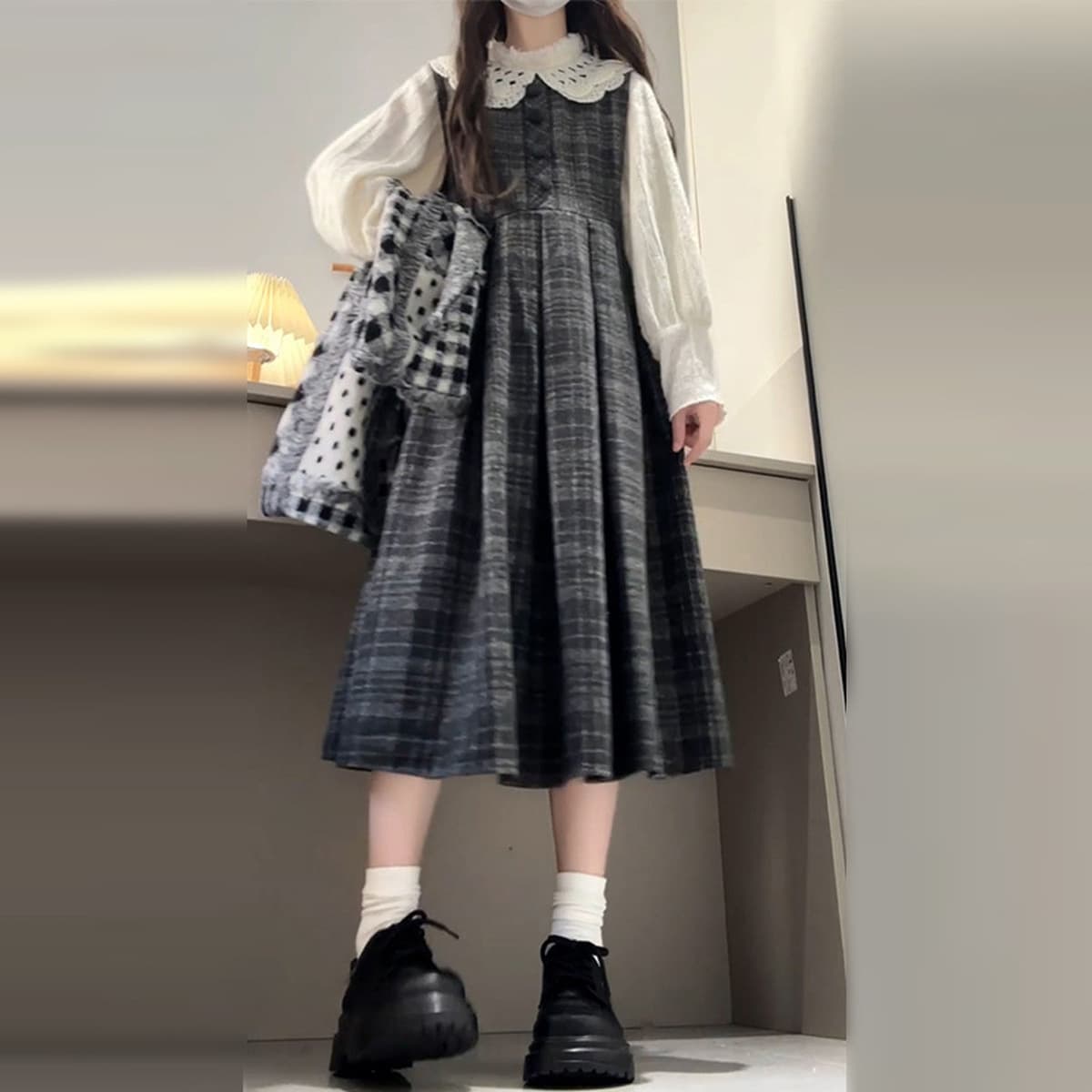 Женский костюм-костюм с длинной юбкой, жилет в клетку с французским воротником, весна 2025, новый стиль, миниатюрный размер