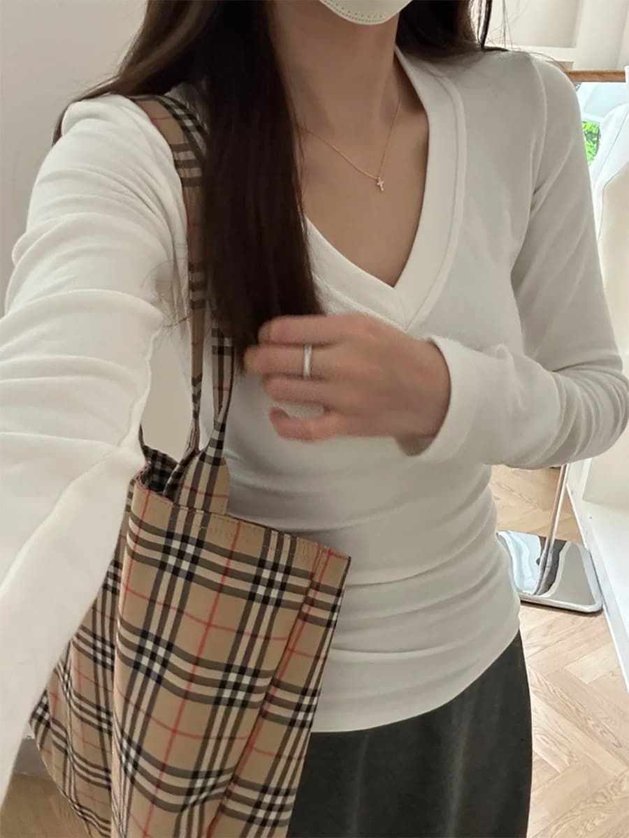 Термофутболка с V-образным вырезом в американском стиле, с длинным рукавом, новинка осени-зимы 2025, приталенная, с обычным...