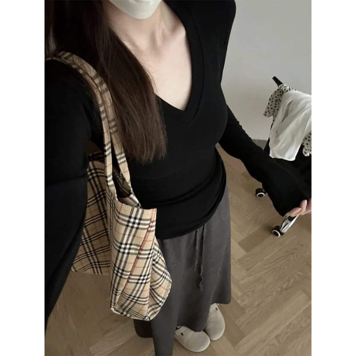 Термофутболка с V-образным вырезом в американском стиле, с длинным рукавом, новинка осени-зимы 2025, приталенная, с обычным...