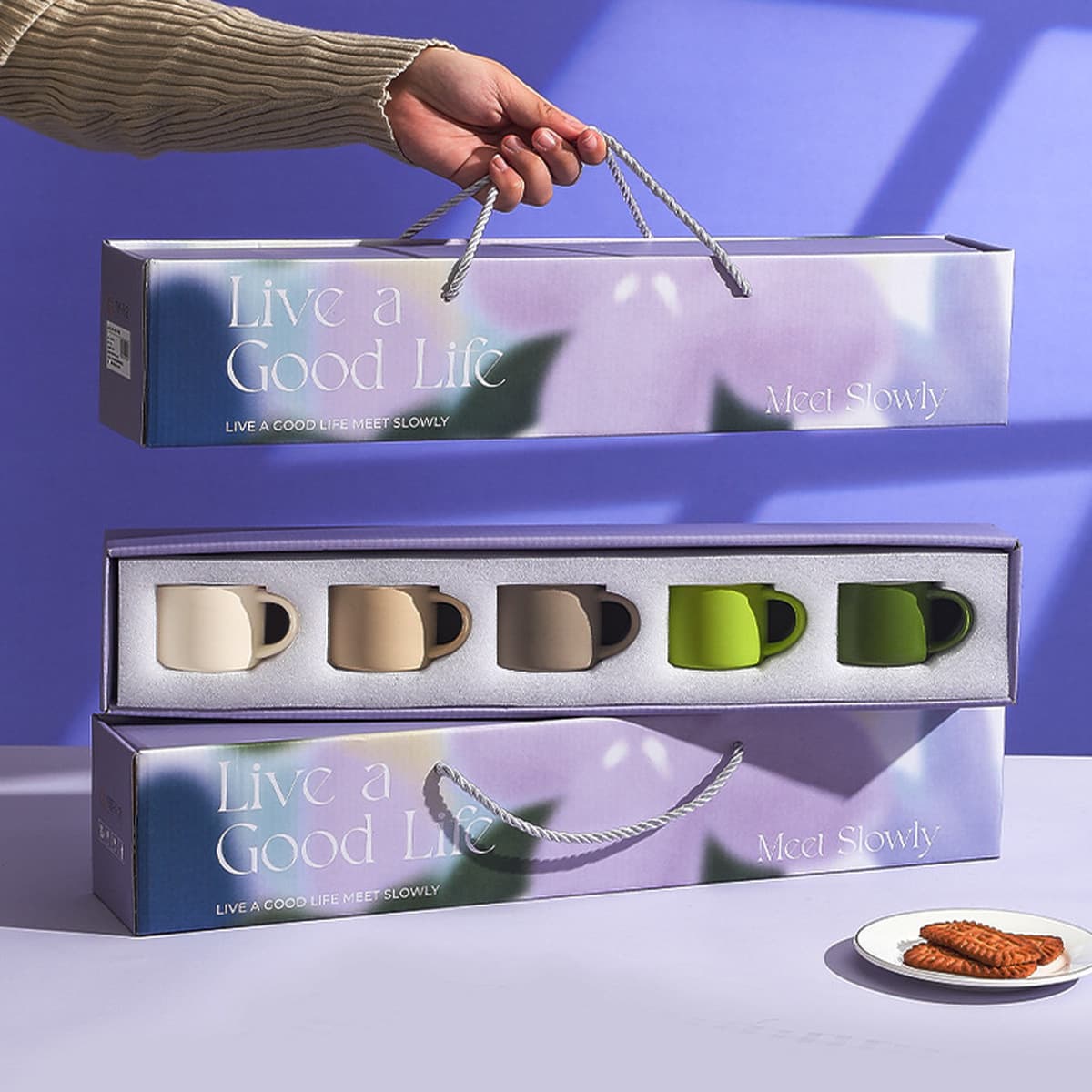 Набор сувениров для кофейных чашек для девочек, высококачественная керамическая чашка для воды для пар, женский подарок,...