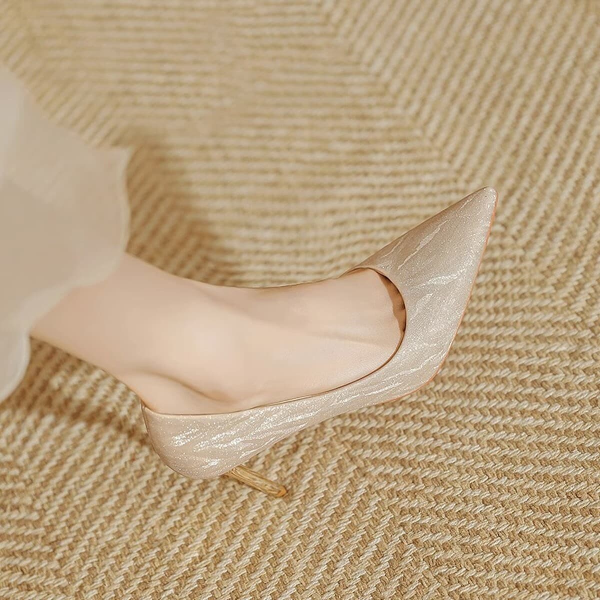 Женские туфли напрямую от производителя, новинка 2024 года, французский стиль, золотые свадебные туфли, двойного назначения,...