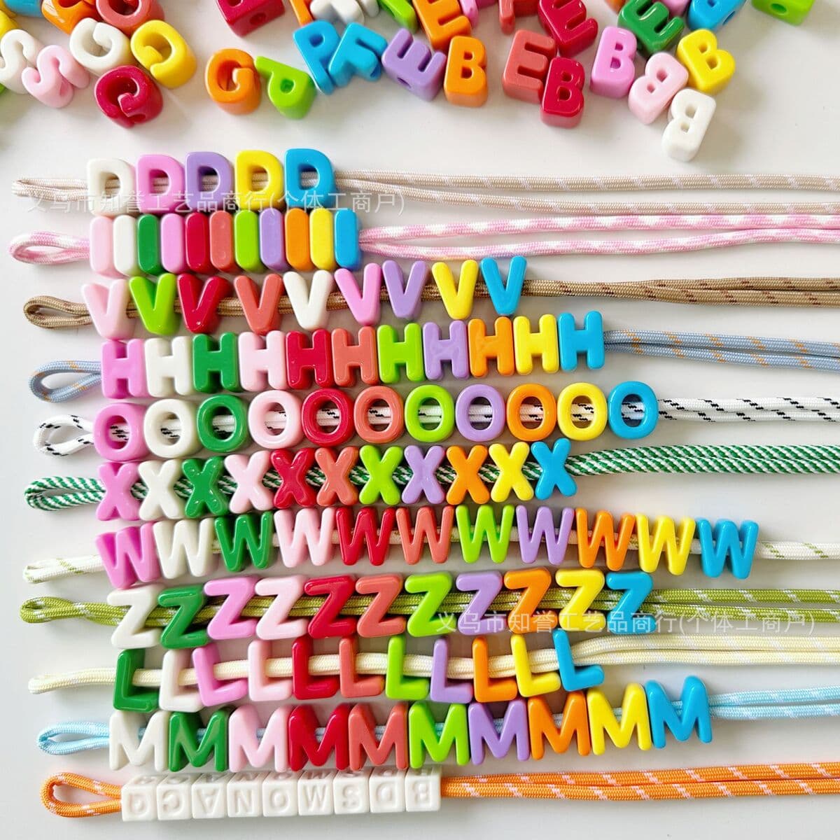 Горячая продажа акриловых буквенных бусин допамина больших перфораций