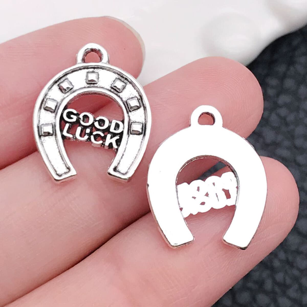 Смешать 20 старинных серебряных западных ковбойских конских шляп кактус пистолетные подвески творческие аксессуары для...