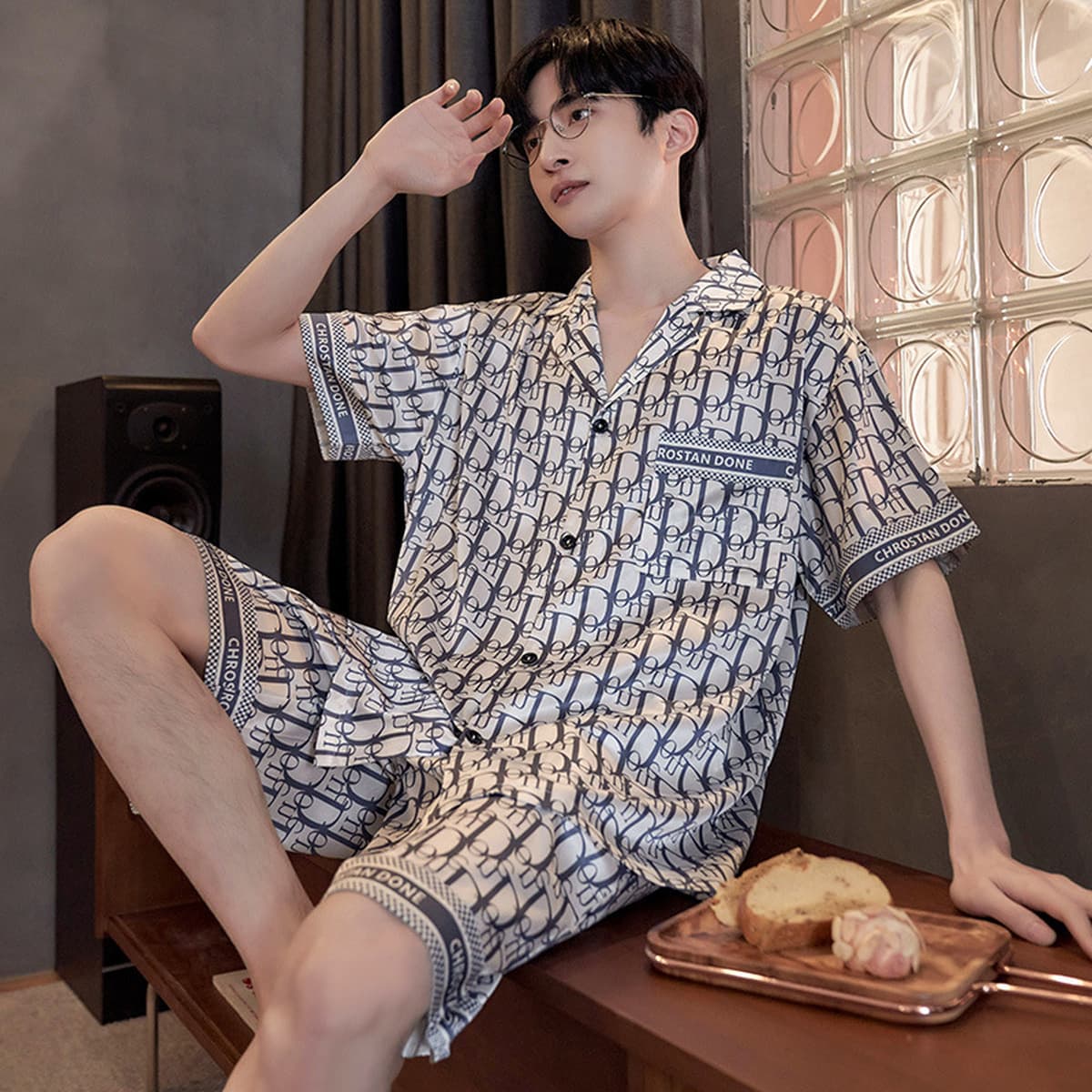Подростковая ледяная шелковая пижама для мужчин 2025 летний минималистский кардиган тонкий шелковый костюм с короткими...