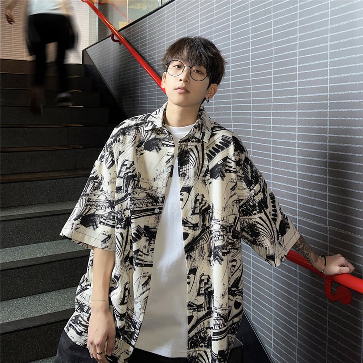 Гавайская цветочная рубашка мужская с короткими рукавами ледяной шелк прилив пляжная рубашка летняя тонкая свободная куртка...