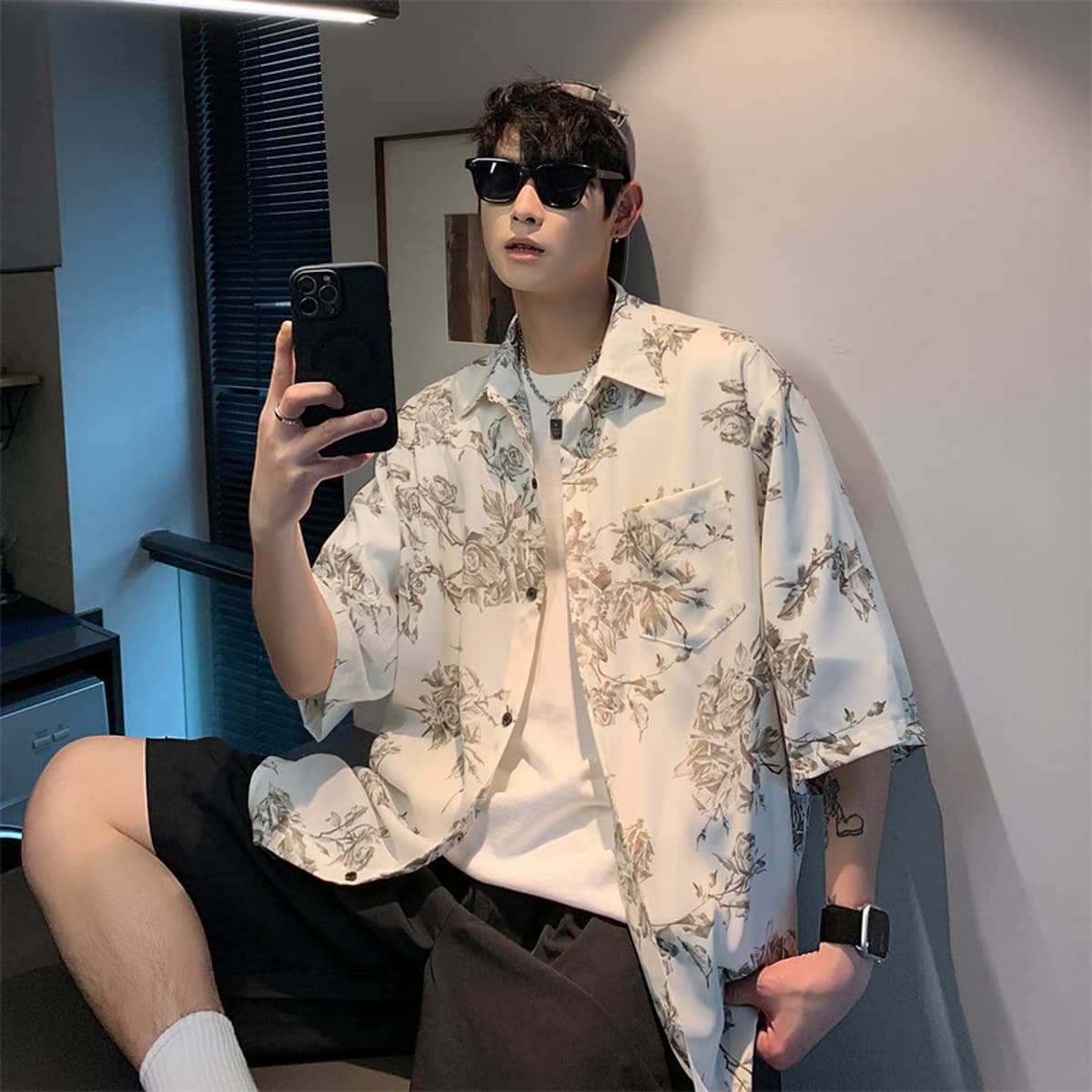 Гавайская цветочная рубашка мужская с короткими рукавами ледяной шелк прилив пляжная рубашка летняя тонкая свободная куртка...