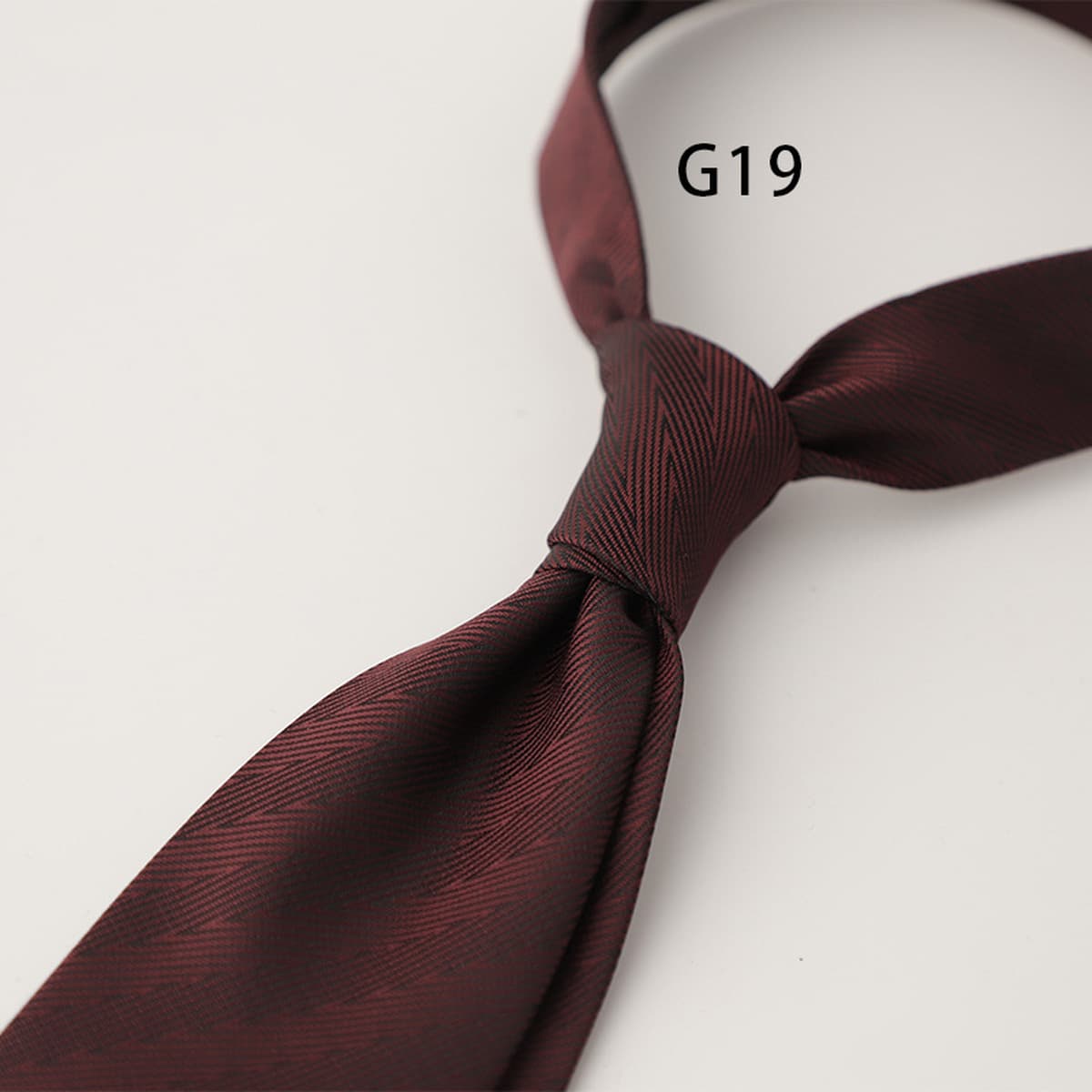 Винтажный костюм в полоску галстук торжественный мужской деловой руки жаккардовый свадебный банкет жених жених фабрика оптом