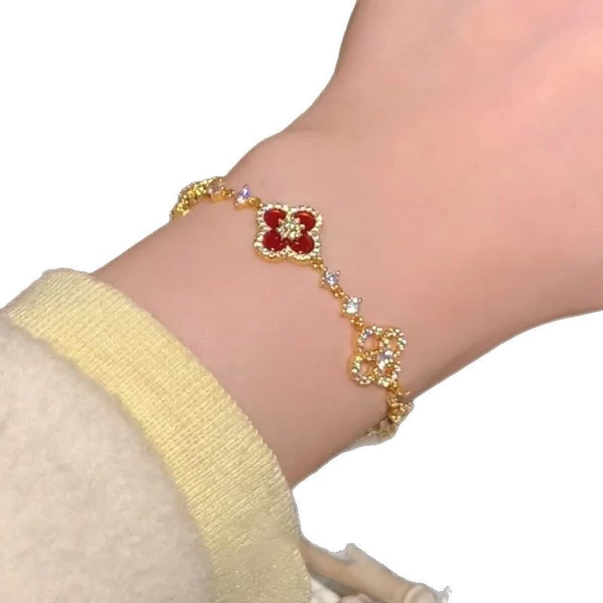 Вспышка браслет с тысячами золотых темпераментных нишевых дизайнов дикий простой, продвинутый и высокий смысл