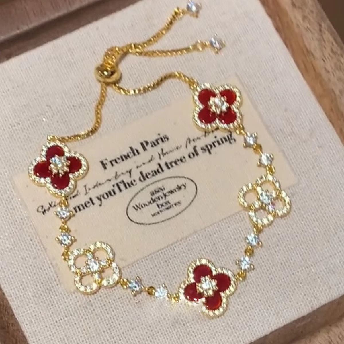 Вспышка браслет с тысячами золотых темпераментных нишевых дизайнов дикий простой, продвинутый и высокий смысл