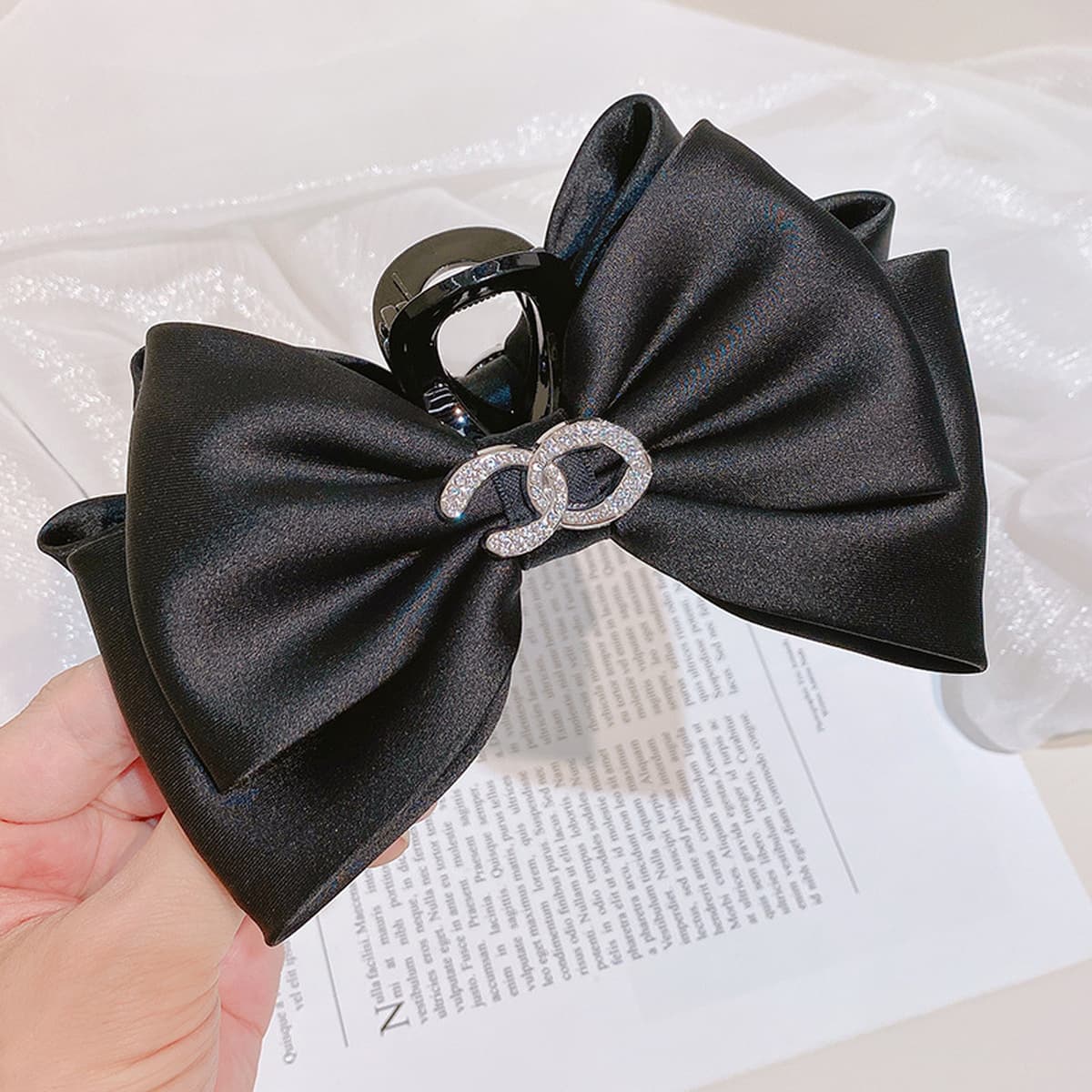 Заколка для волос «Принцесса в беге» с атласным бантом, заколка-крокодил, стильная популярная заколка для причесок, женская...