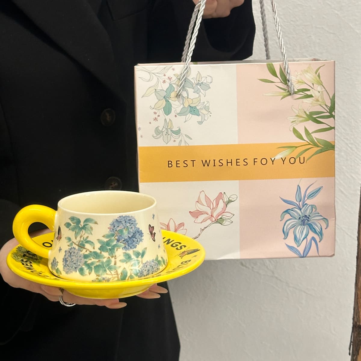 Подарок на день рождения для девочек, набор высококачественных кофейных чашек, изысканная керамическая чашка для напитков,...