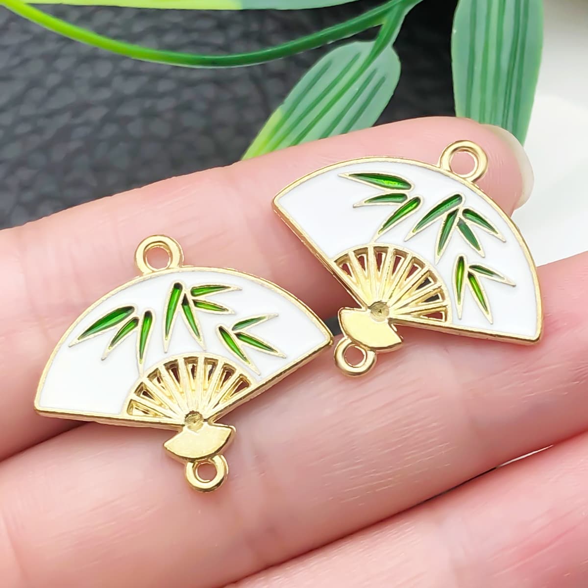 Двойной подвесной веер в китайском стиле с цветком сливы и бамбуковым листом, новые китайские серьги-заколки из масляного...