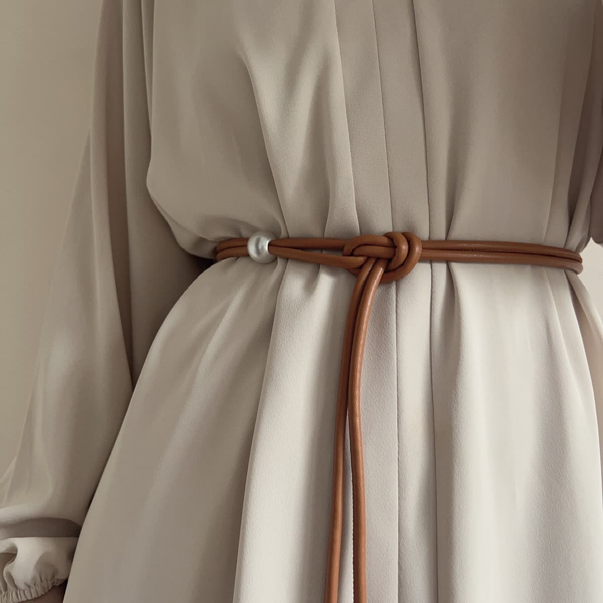 Летний премиальный жемчуг тонкий пояс дикий с юбкой и цепочкой талии