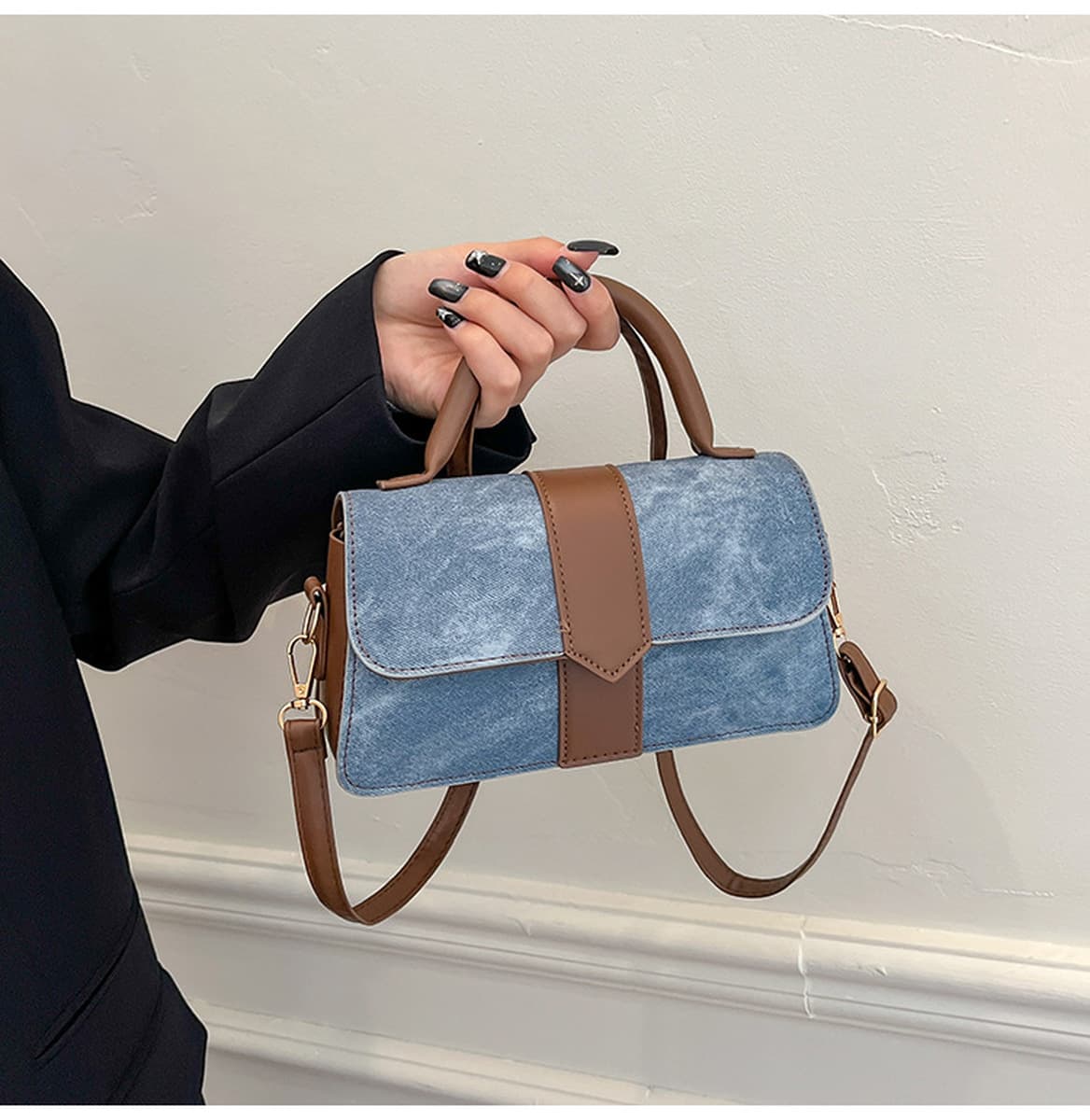 Джинсовая сумка через плечо 2025 года, весенняя, однотонная, повседневная, с подвеской, для города, маленькая квадратная...