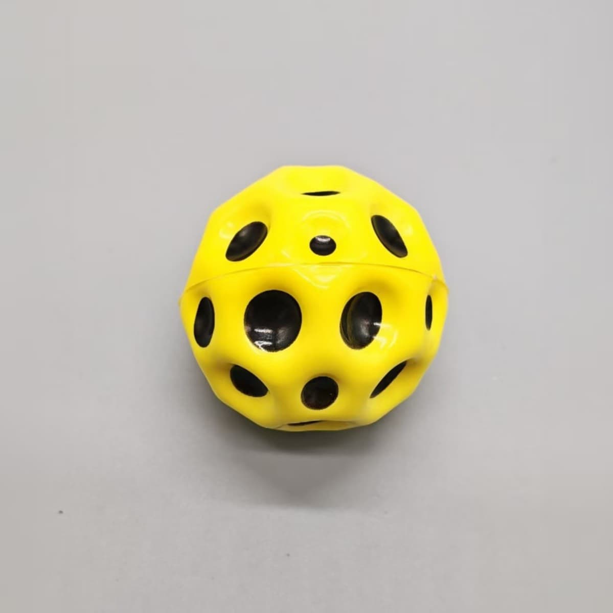 Трансграничные 7 см пещерные пещеры высокие эластичные шарики антигравитация луны pu пены шарики для родителей и детей...
