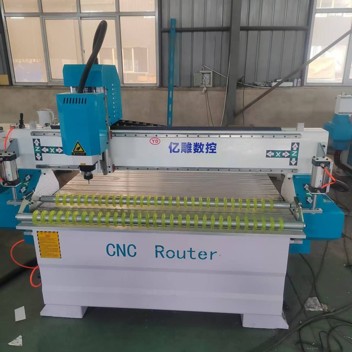 Фрезерный станок с ЧПУ, четырехпроцессорный, полностью автоматический, для обработки мебельных дверных панелей,...