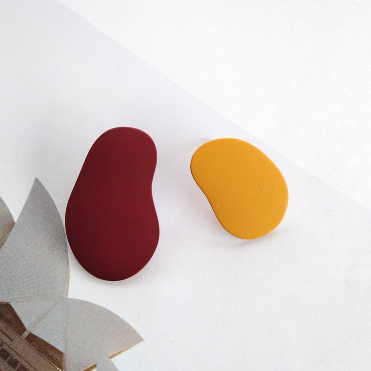 Возвращайте новым и старым клиентам ювелирную коллекцию, модные нишевые серьги, аксессуары для волос, ожерелья для женщин.