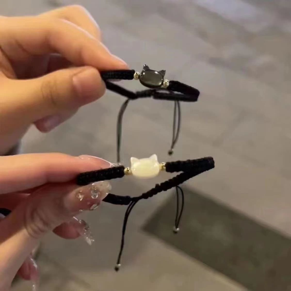 Быстро встряхнуть тот же кошачий браслет-браслет