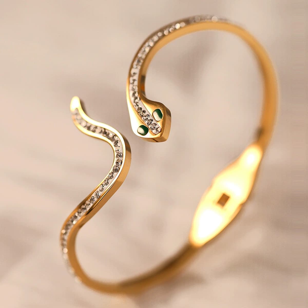 Женский браслет с четырехлистным клевером, покрытый гальваническим покрытием, не выцветает, экологичный, европейский и...