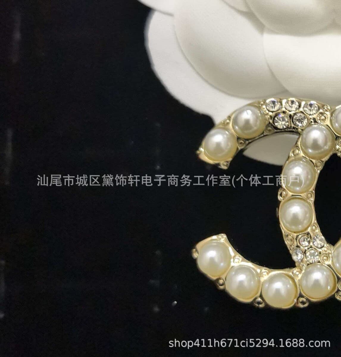 Брошь Chanel Double C с полным алмазным паве, квадратная брошь с бриллиантами и жемчугом, брошь-камелия Chanel, маленькая...