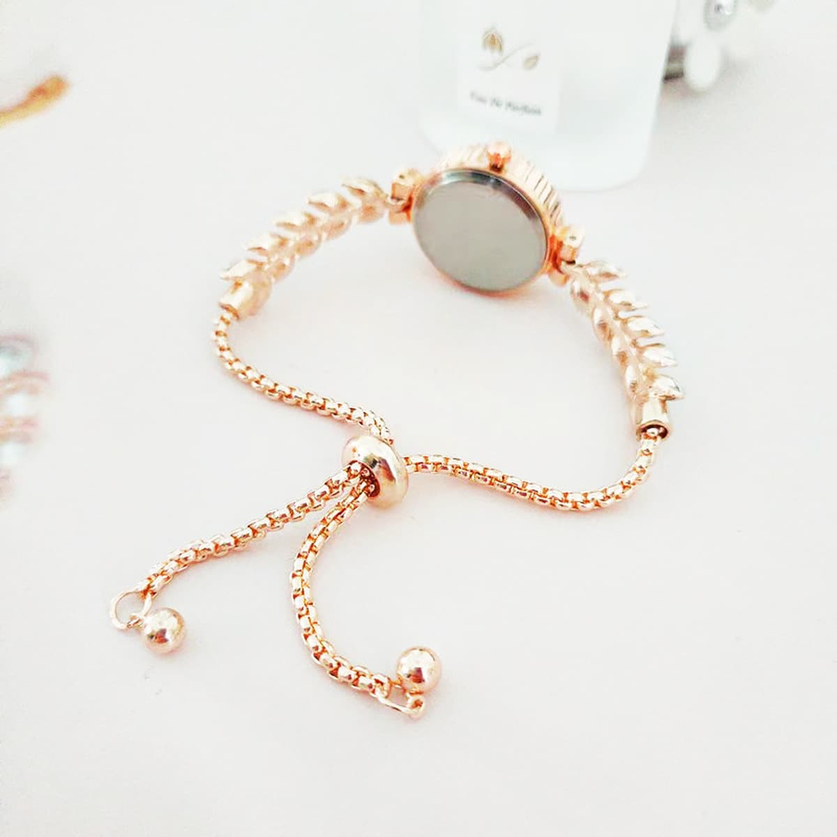 Внешняя торговля Новый зеленый лист с бриллиантами дамы часы с бриллиантами русалка свободно регулируемый браслет часы оптом