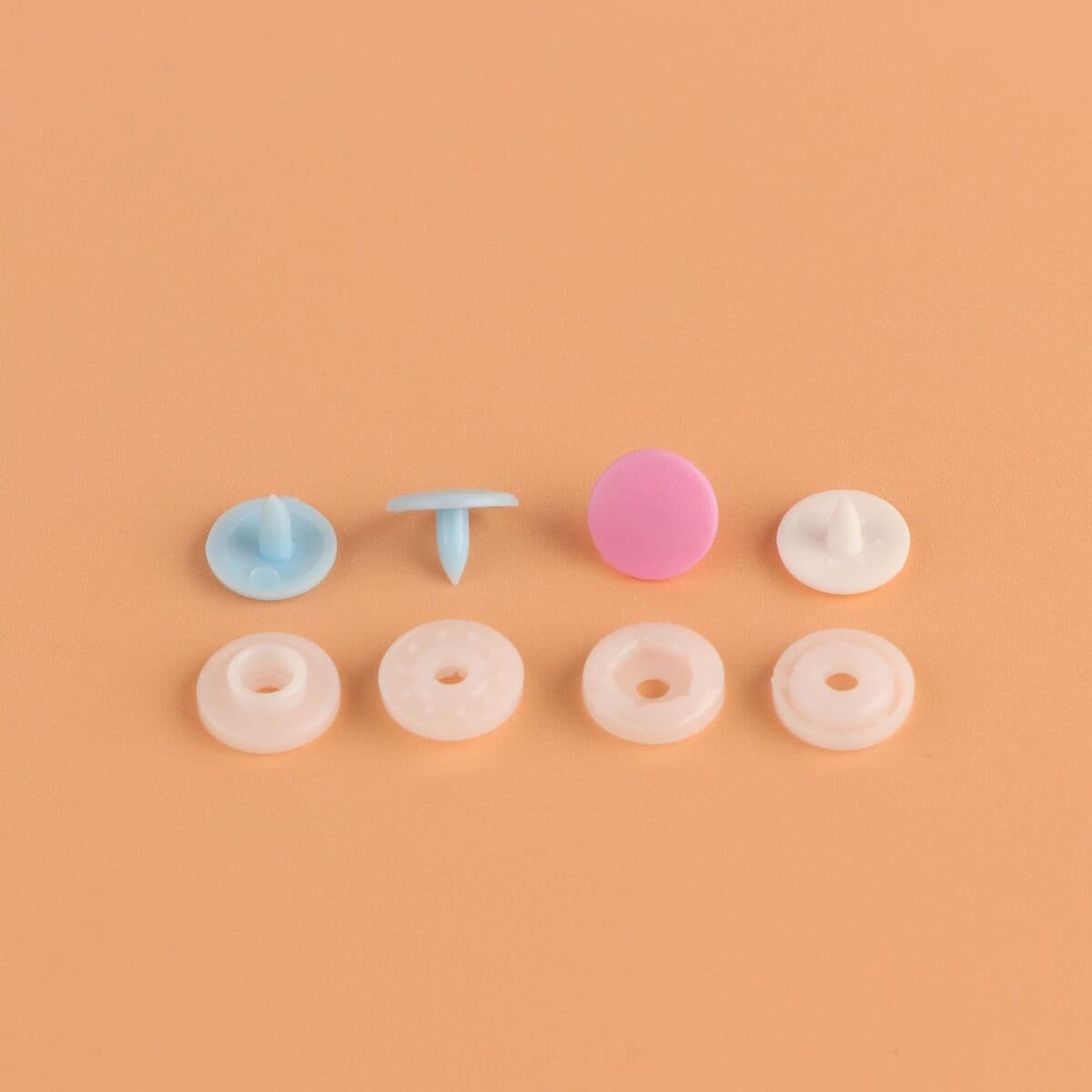 Обычная пластиковая смола, четырехкнопочная матовая пластиковая пряжка без швов T09, кнопка T3T5T8, заводская точка, оптовая...