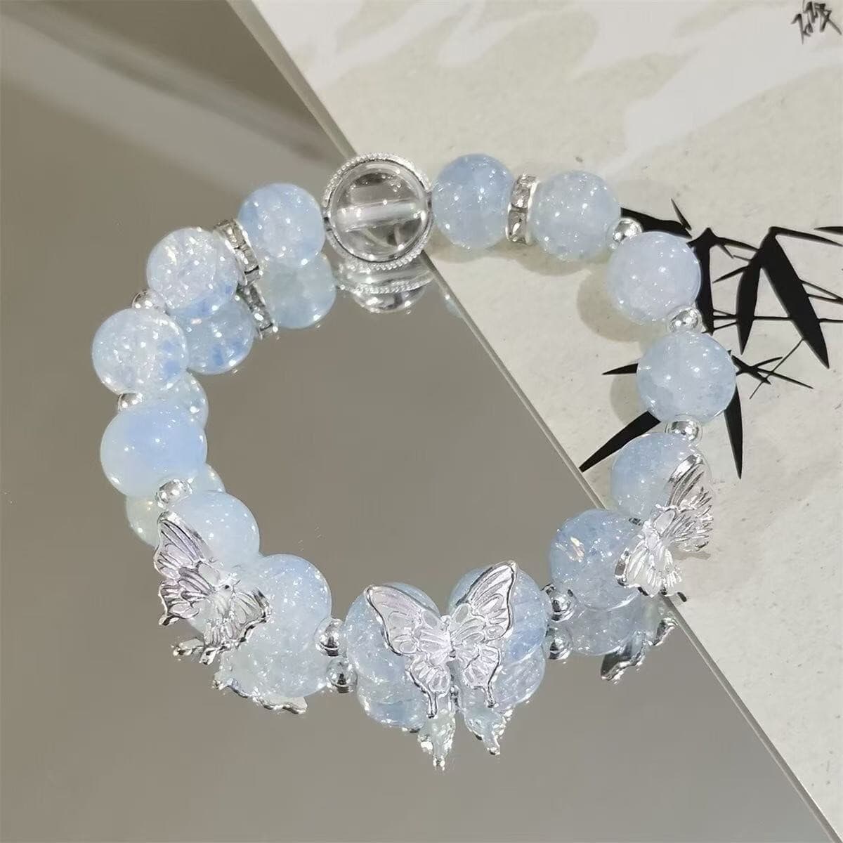 Популярный стильный летний браслет с бабочками и бусинами, модный сладкий браслет с стеклянным бантом для студентов и подруг