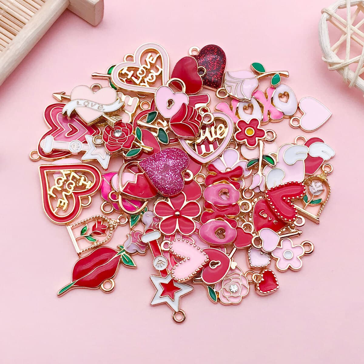 Кулон-подвеска для ожерелья DIY в форме сердца с розой и надписью LOVE, цвет розовый, ко Дню святого Валентина, аксессуары...