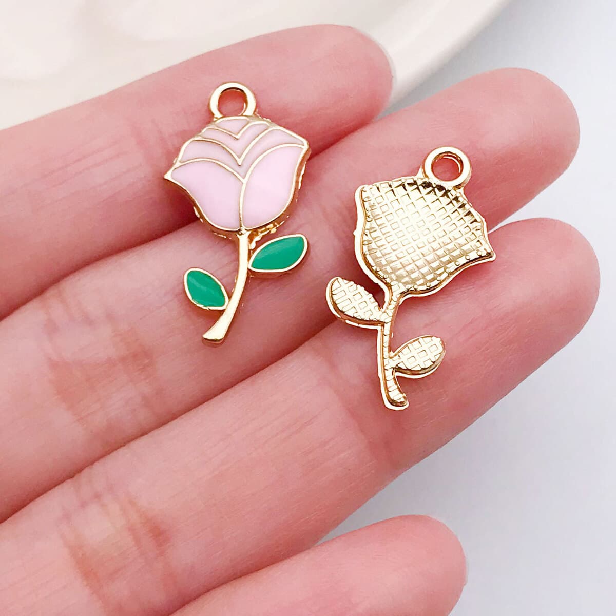 Кулон-подвеска для ожерелья DIY в форме сердца с розой и надписью LOVE, цвет розовый, ко Дню святого Валентина, аксессуары...