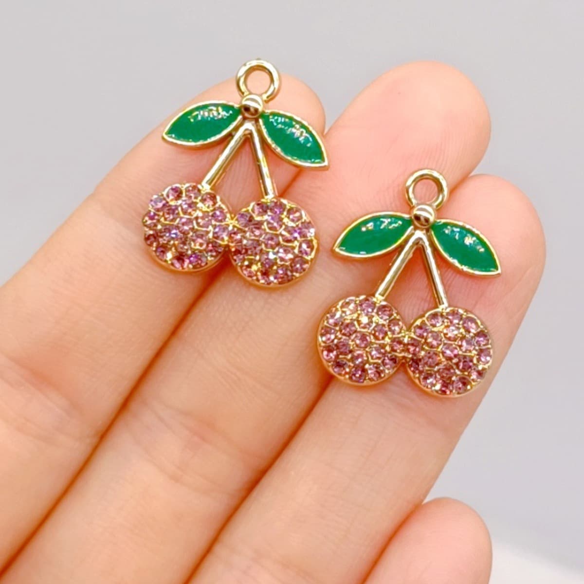 Корейская версия ювелирных изделий diy аксессуары один висячий стерео вишня клубника красный капли масла сплав подвеска DIY...