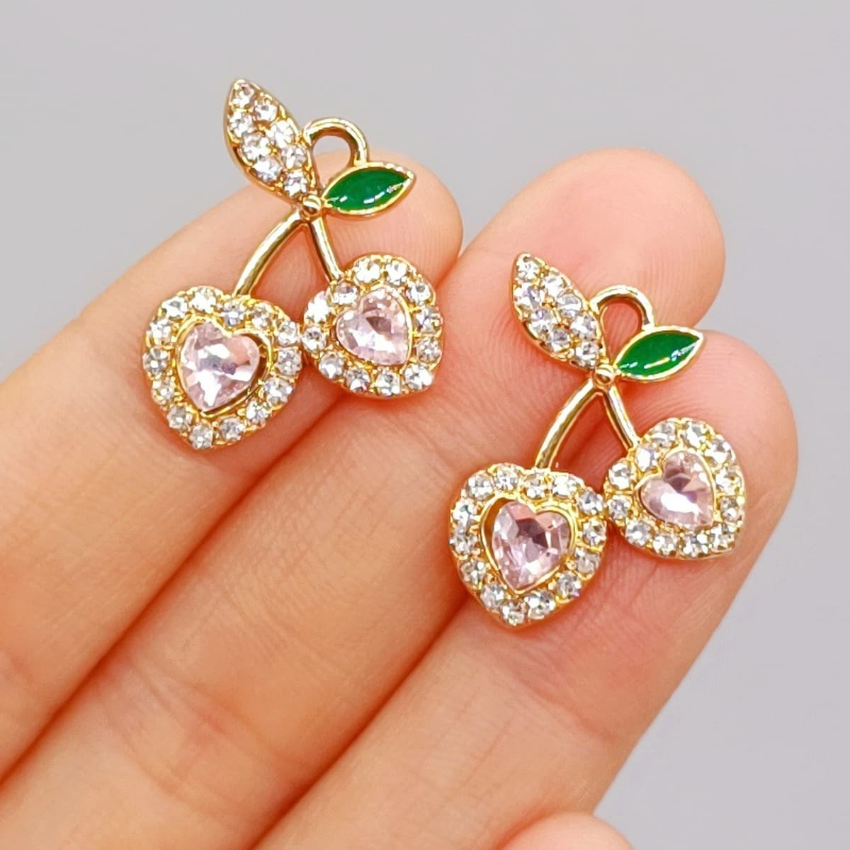 Корейская версия ювелирных изделий diy аксессуары один висячий стерео вишня клубника красный капли масла сплав подвеска DIY...