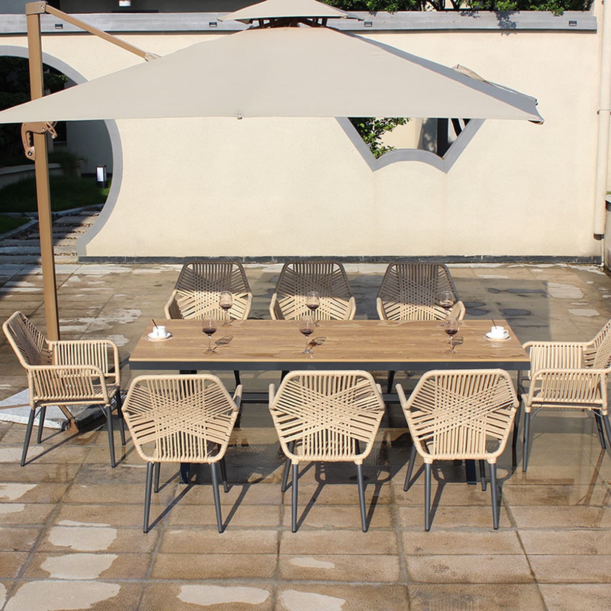 Набор уличной мебели: стол и стулья с зонтиком, плетеная мебель для виллы, двора, балкона, водонепроницаемые садовые стулья...