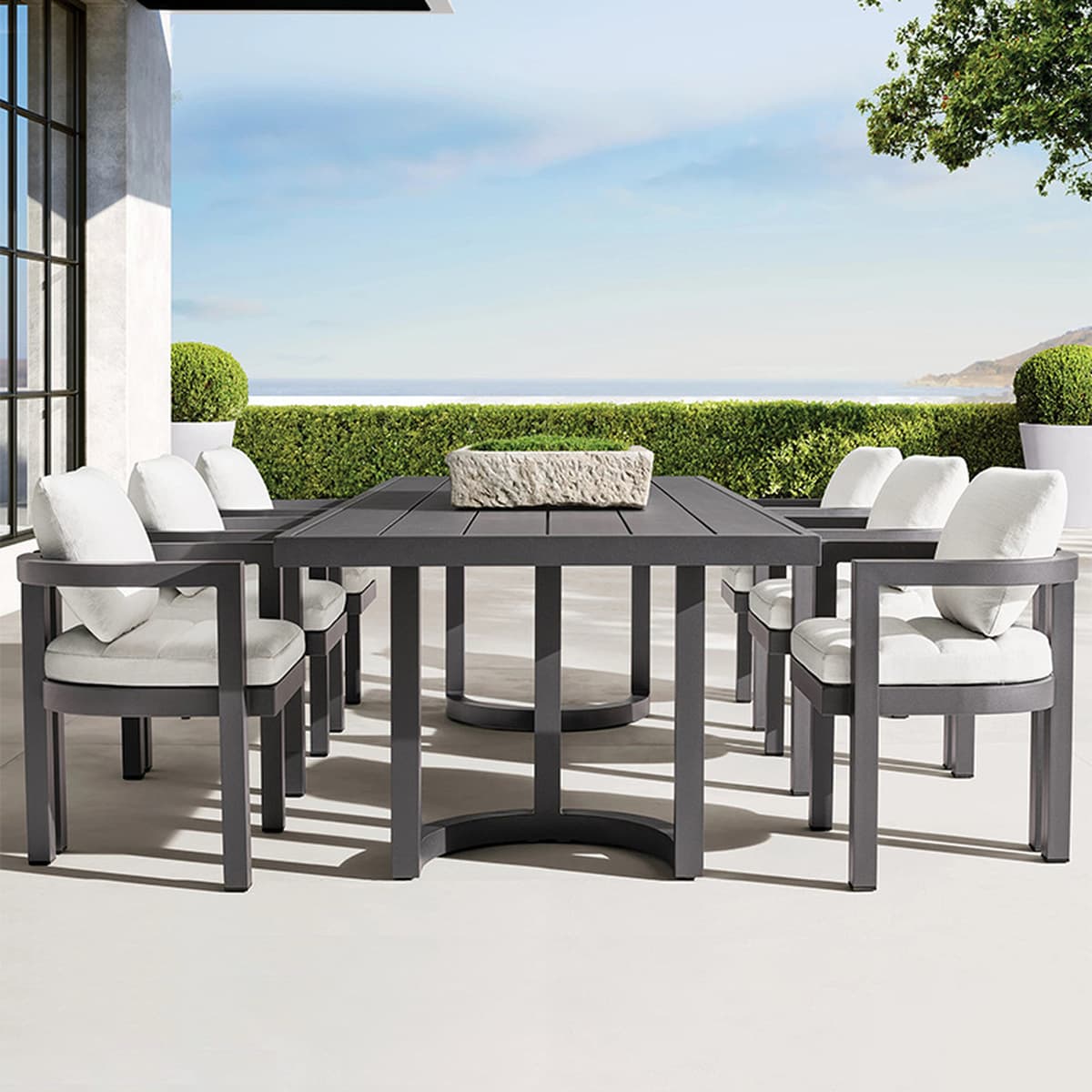 Открытый массивный деревянный стол и стулья внутренний дворик Вилла под открытым небом Антикоррозийный тик досуг Открытый...